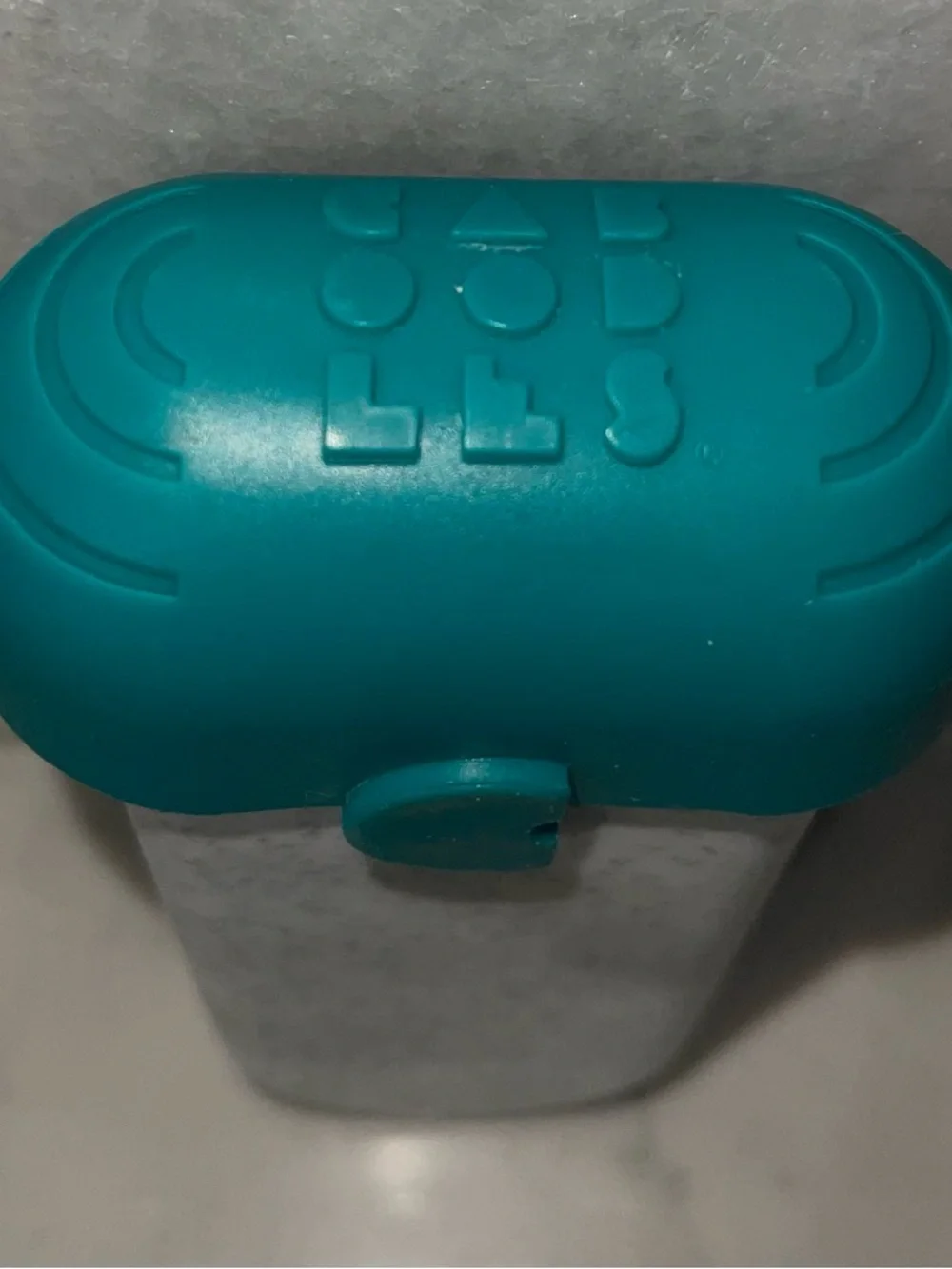 Vintage 1996 Caboodles Razor Holder Teal Top Speckled White Bottom
